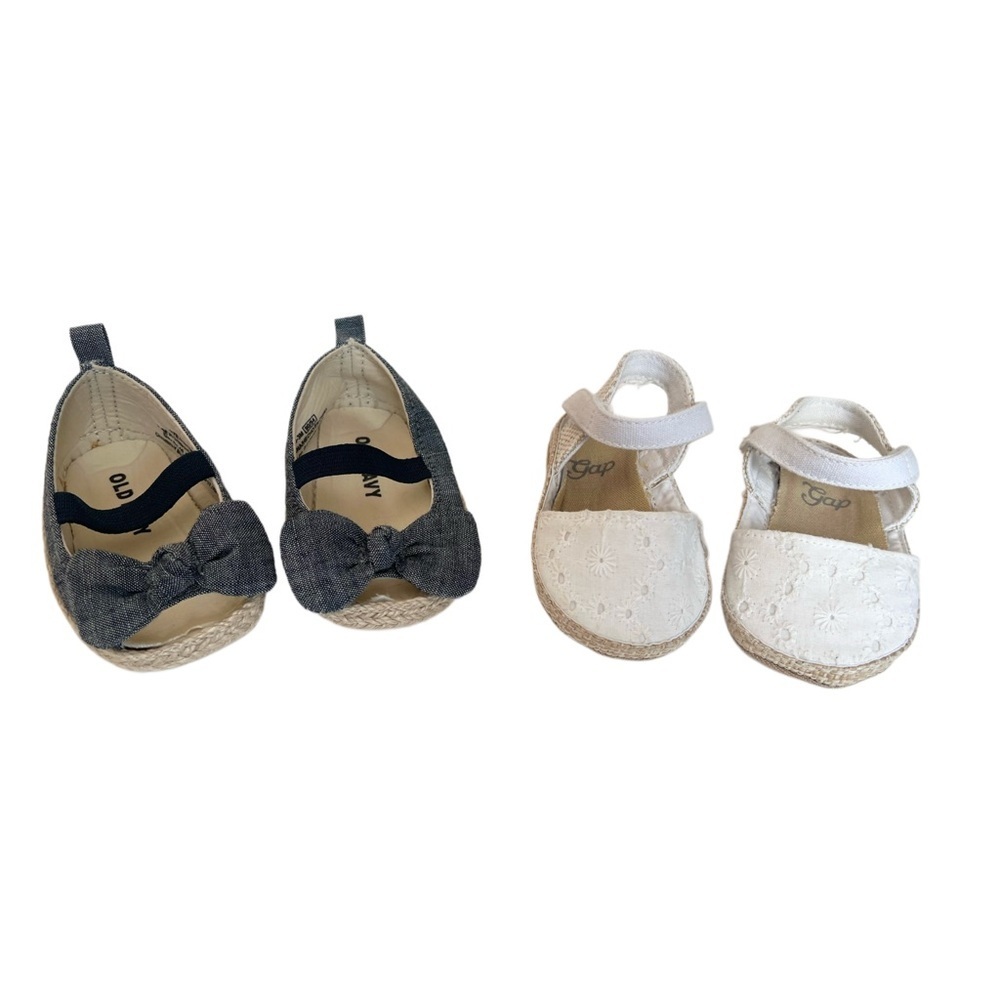 GAP & Old Navy Blue Chambray & White Eyelet Shoes | Baby Girl 0-3 Months